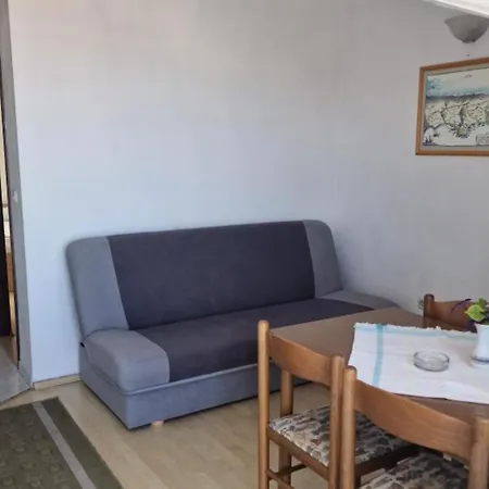 Lora Gradac (Split-Dalmatia)