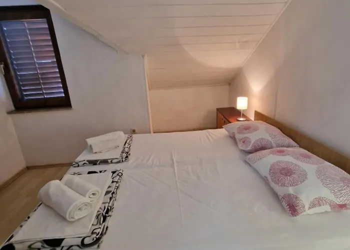 Apartment Palma Gradac (Split-Dalmatia)